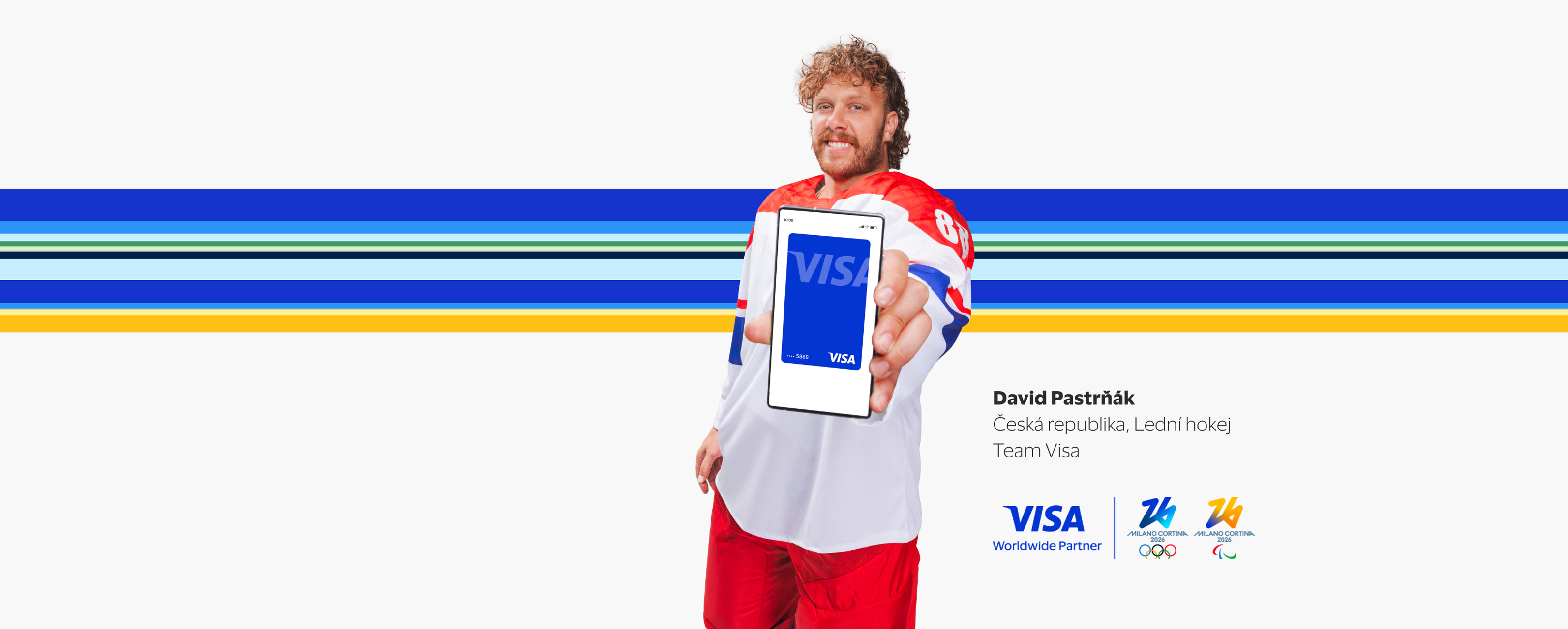 David Pastrňák holding visa mobile