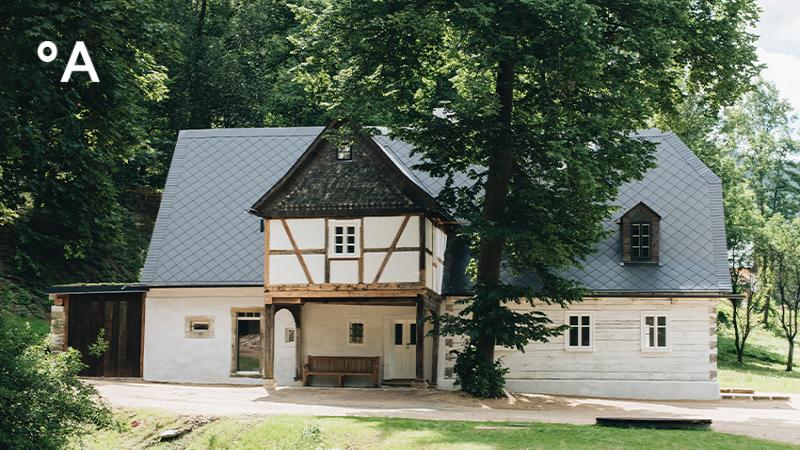 cz-v-bazovem-udoli-850x450 Old hotel